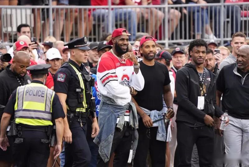 完美帽子戏 完美帽子戏