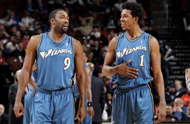 半程之后，湖人该怎么交易？